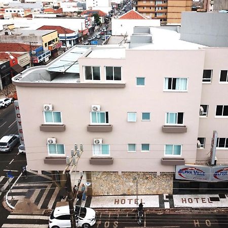 Alpha Ville Hotel Асис Екстериор снимка