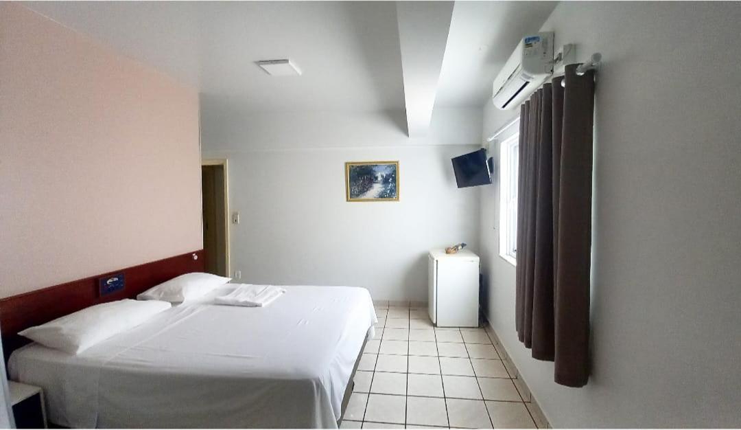 Alpha Ville Hotel Асис Екстериор снимка