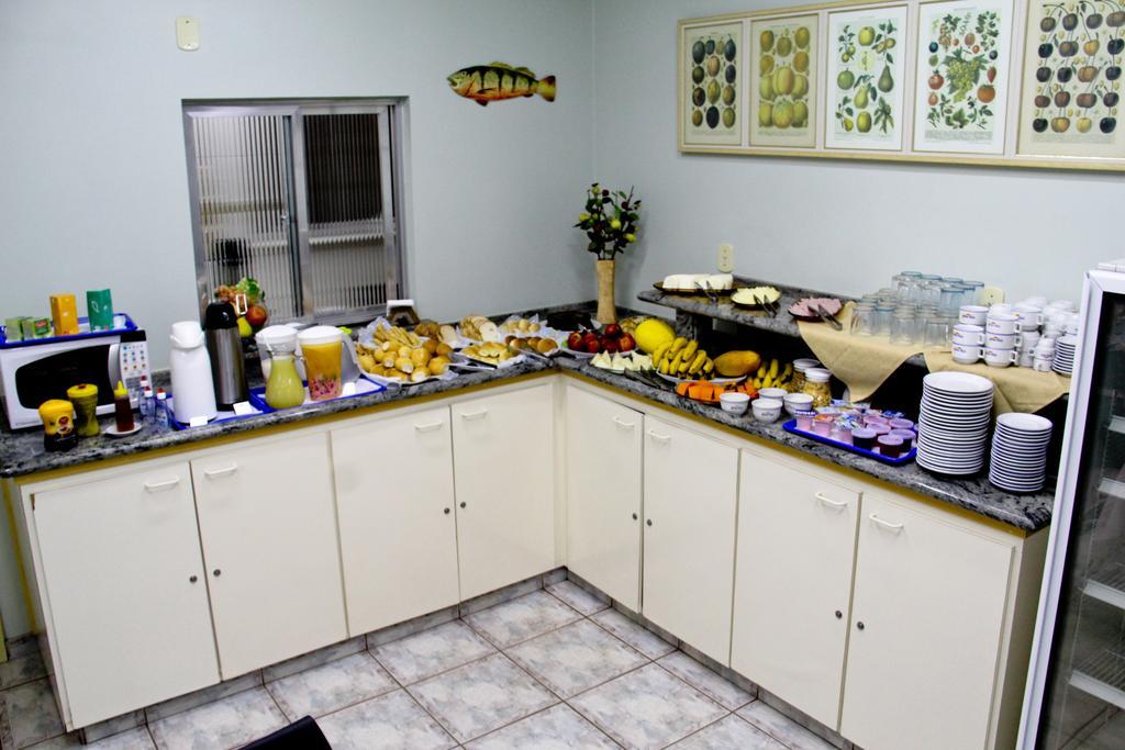 Alpha Ville Hotel Асис Екстериор снимка